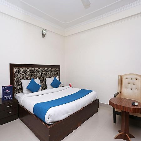 Oyo 10425 Queens Pearl Inn Дехрадун Екстериор снимка
