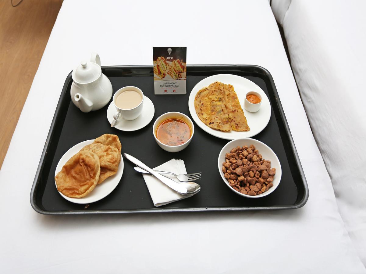 Oyo 10425 Queens Pearl Inn Дехрадун Екстериор снимка