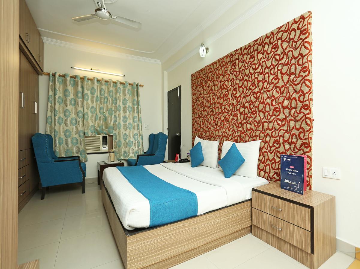 Oyo 10425 Queens Pearl Inn Дехрадун Екстериор снимка