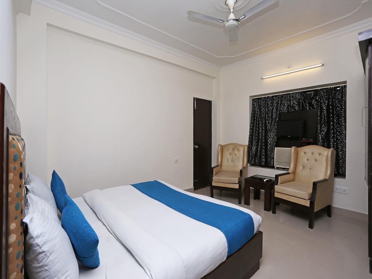 Oyo 10425 Queens Pearl Inn Дехрадун Екстериор снимка