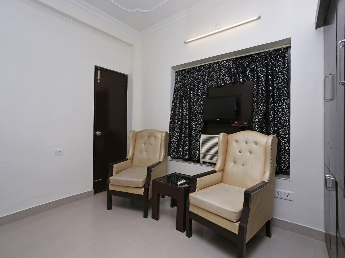 Oyo 10425 Queens Pearl Inn Дехрадун Екстериор снимка