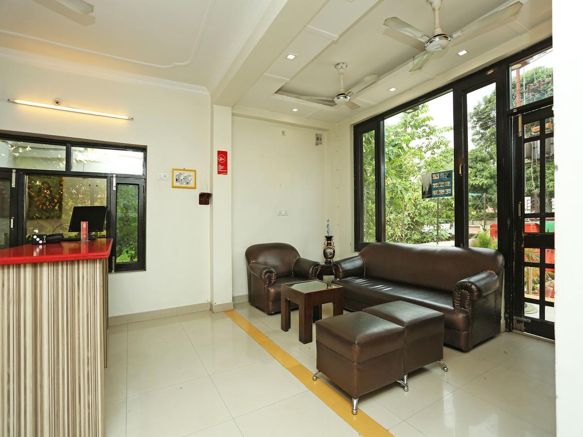 Oyo 10425 Queens Pearl Inn Дехрадун Екстериор снимка